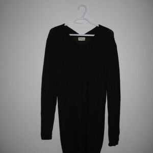 Black V-Neck Dress Knitted
